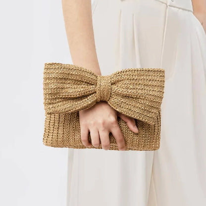 Douce Paglia Clutch